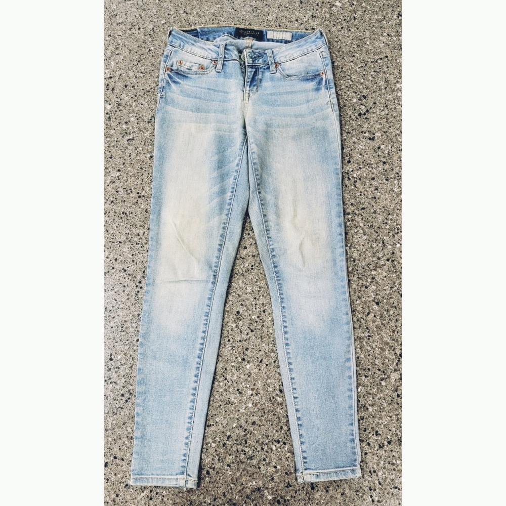 Aeropostale jegging size 0 short/court denim